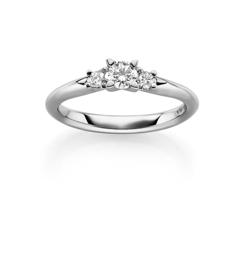 Haakonsen  ring i hvitt gull med diamanter 0.31 ct.