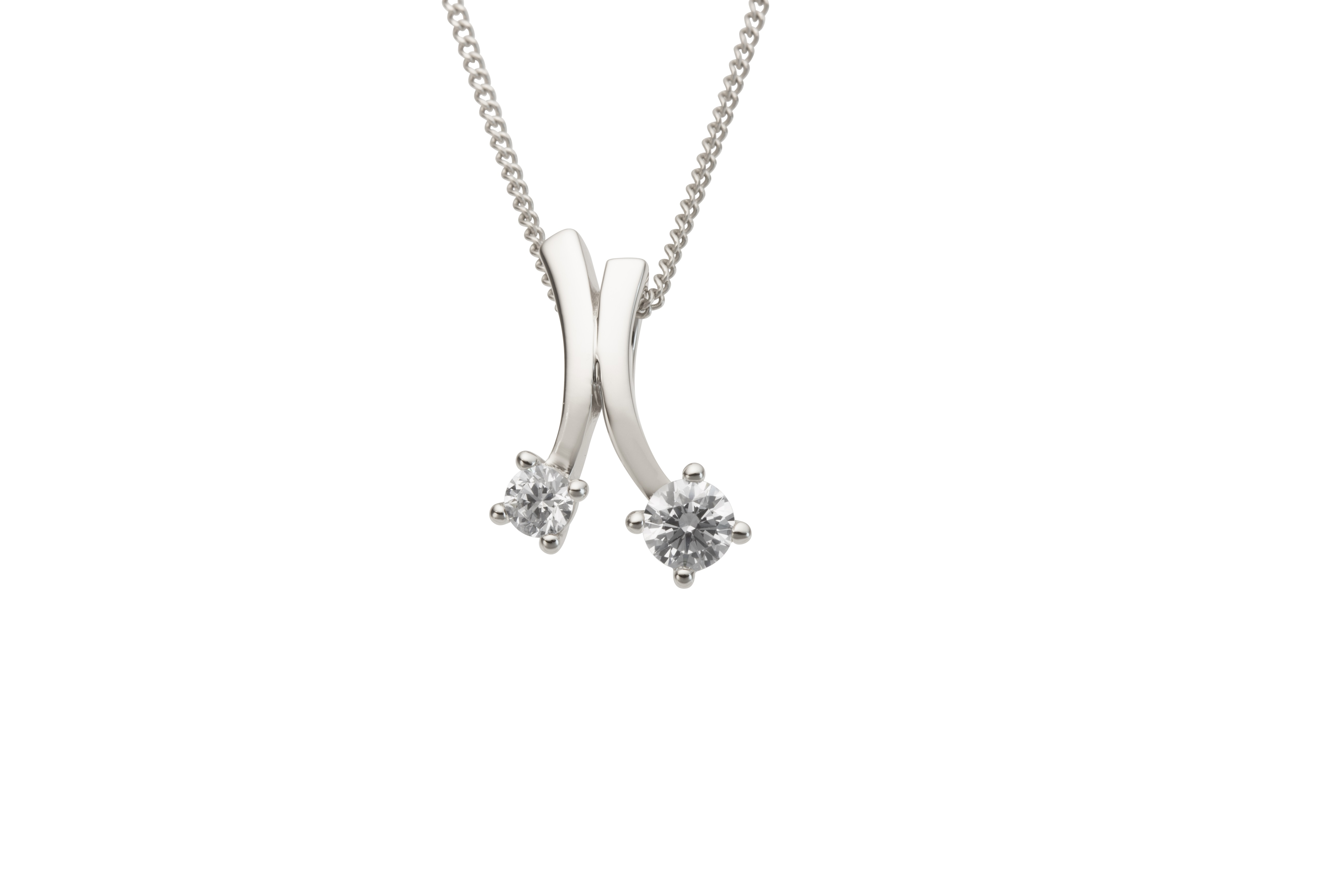 Haakonsen anheng i hvitt gull med to diamanter 0.25 ct.